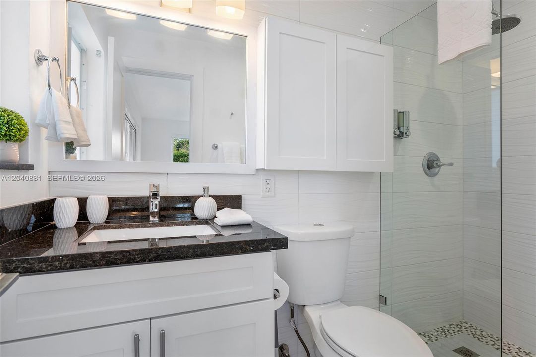 For Rent: $5,800 (4 beds, 3 baths, 2400 Square Feet)