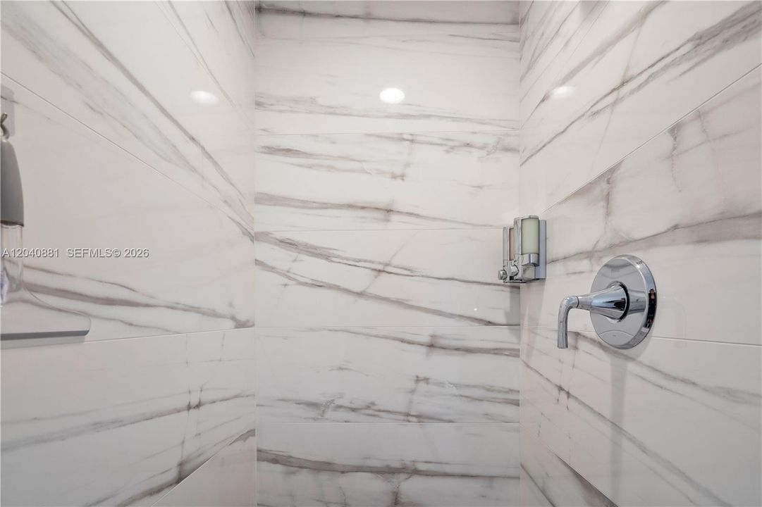 For Rent: $5,800 (4 beds, 3 baths, 2400 Square Feet)