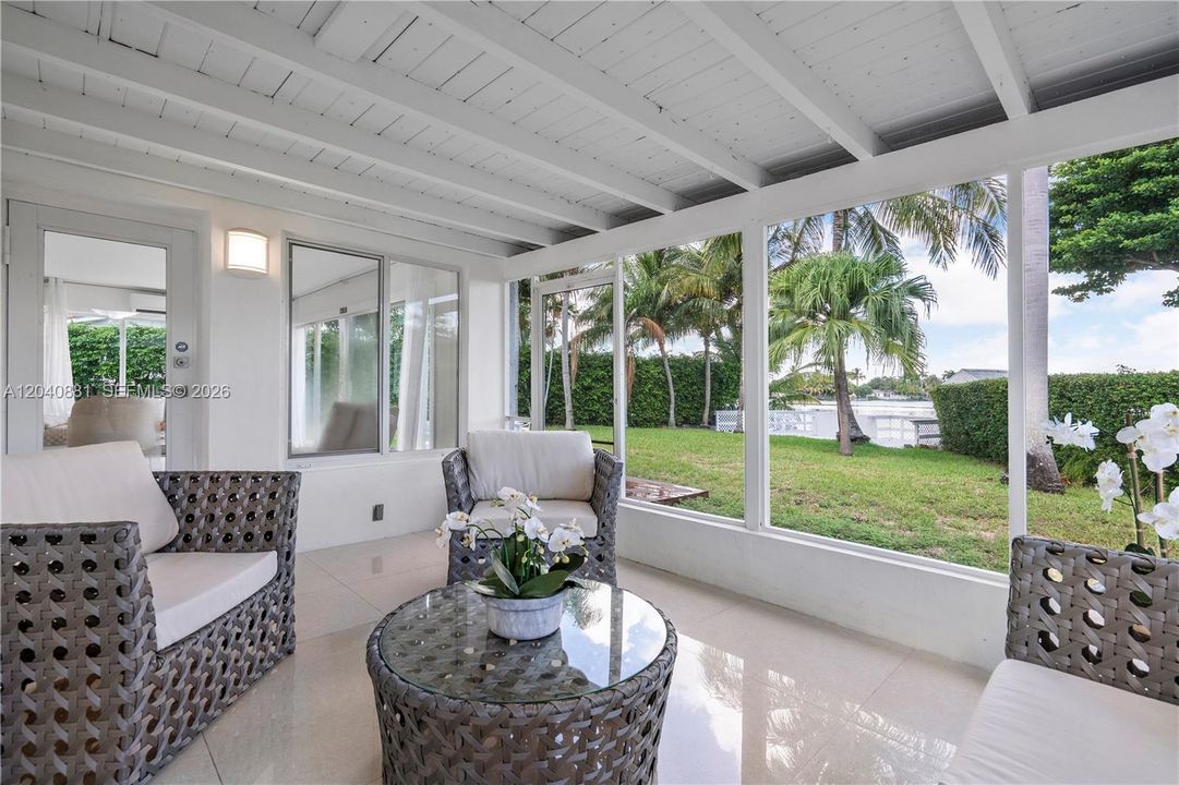 For Rent: $5,800 (4 beds, 3 baths, 2400 Square Feet)
