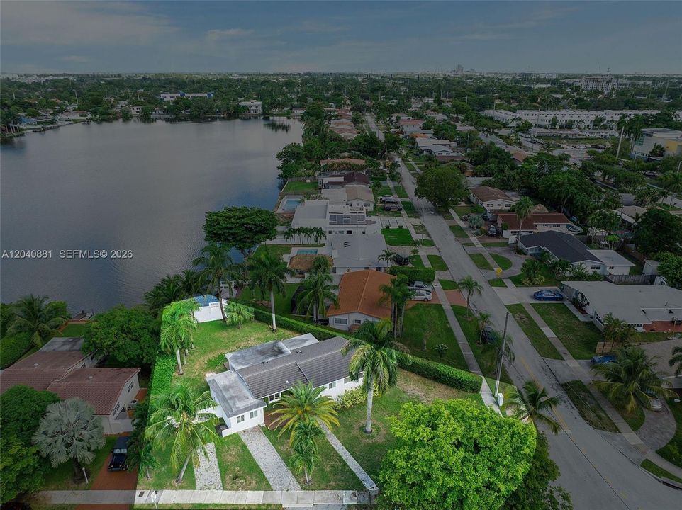 For Rent: $5,800 (4 beds, 3 baths, 2400 Square Feet)