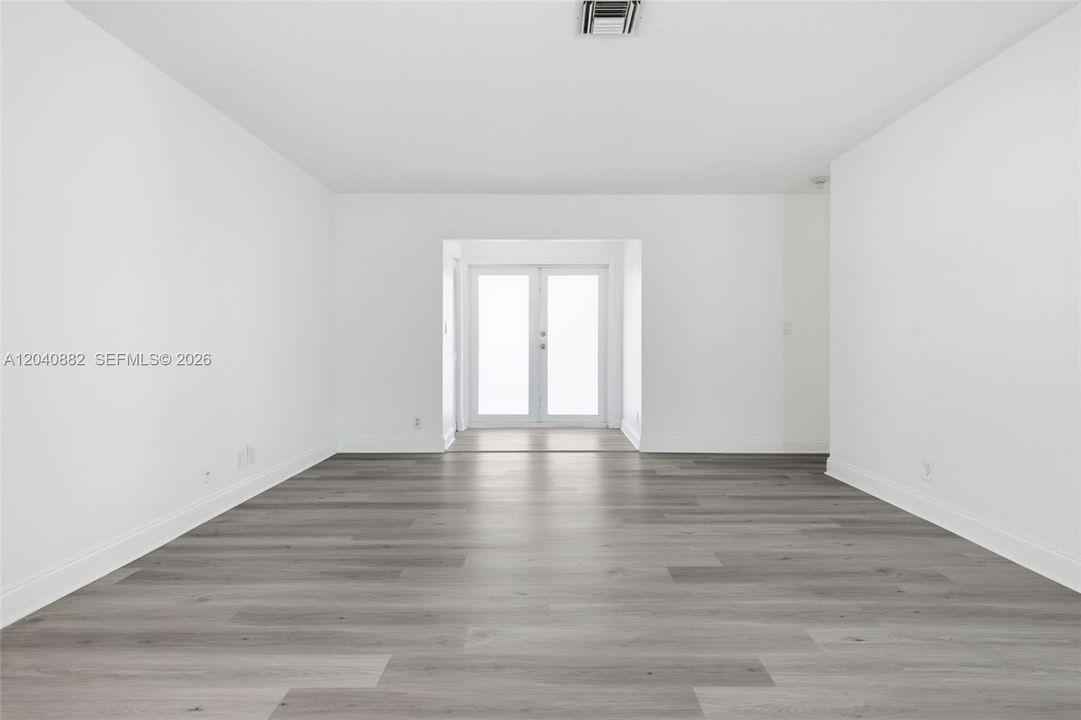 На продажу: $649,000 (3 спален, 2 ванн, 1340 Квадратных фут)