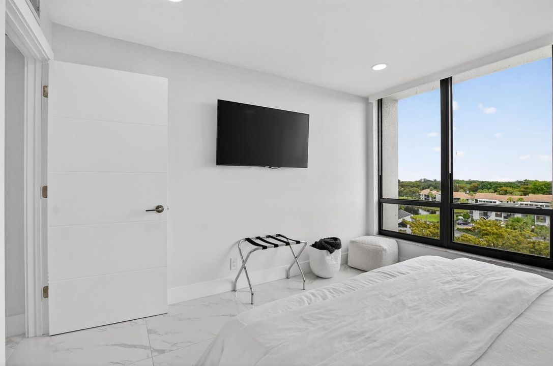 Guest bedroom