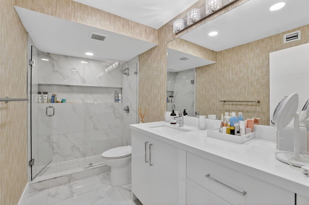 Main bathroom