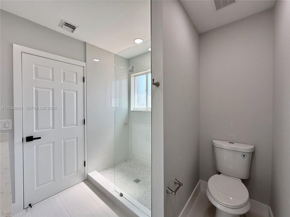 For Sale: $399,920 (4 beds, 2 baths, 1645 Square Feet)