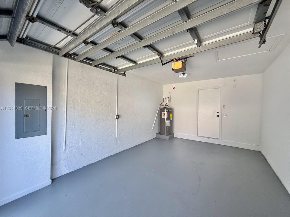 For Sale: $399,920 (4 beds, 2 baths, 1645 Square Feet)