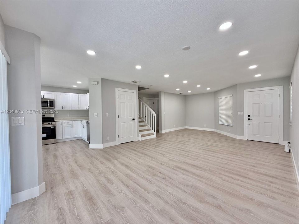 For Sale: $399,920 (4 beds, 2 baths, 1645 Square Feet)