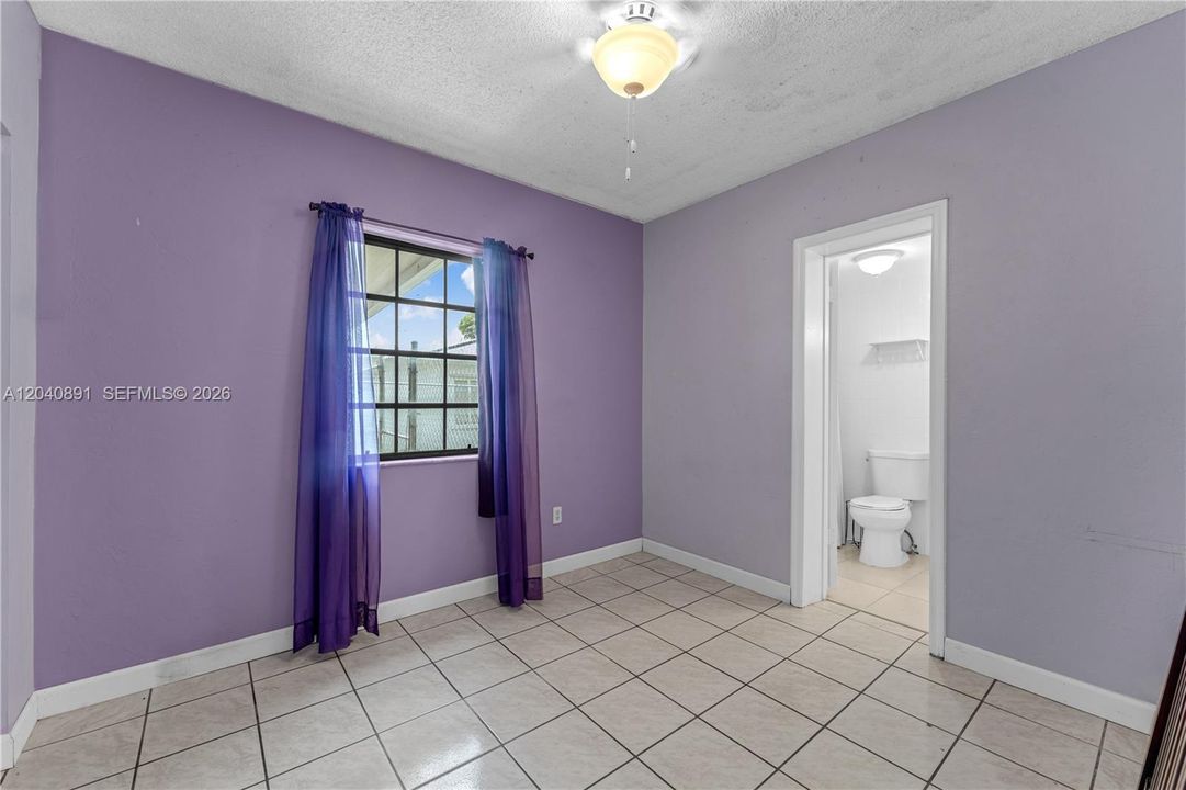 For Sale: $850,000 (4 beds, 4 baths, 2388 Square Feet)