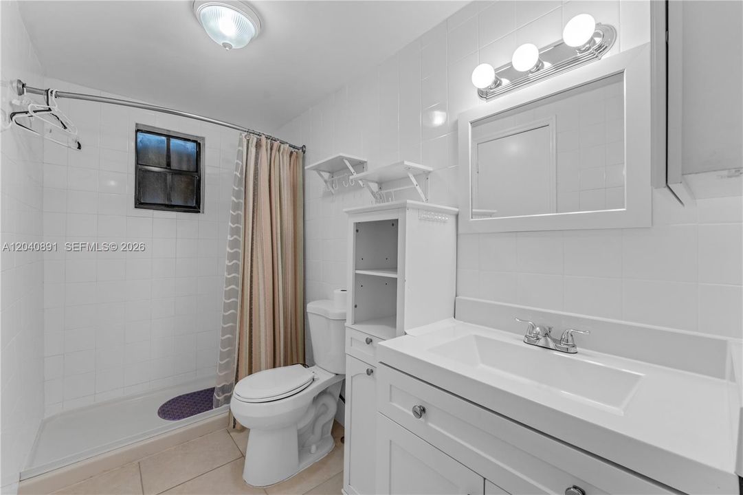 For Sale: $850,000 (4 beds, 4 baths, 2388 Square Feet)