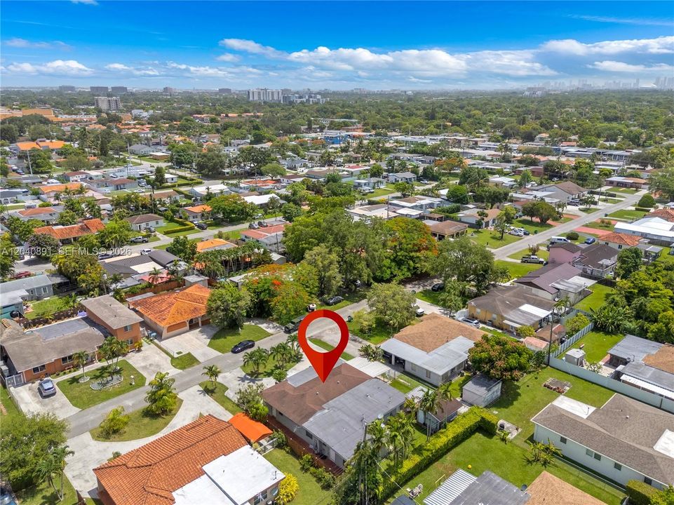 For Sale: $850,000 (4 beds, 4 baths, 2388 Square Feet)