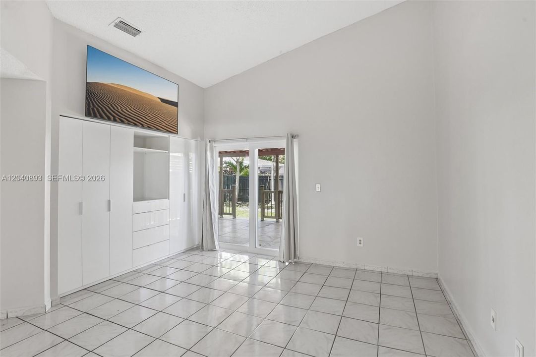 For Sale: $509,000 (3 beds, 2 baths, 1154 Square Feet)
