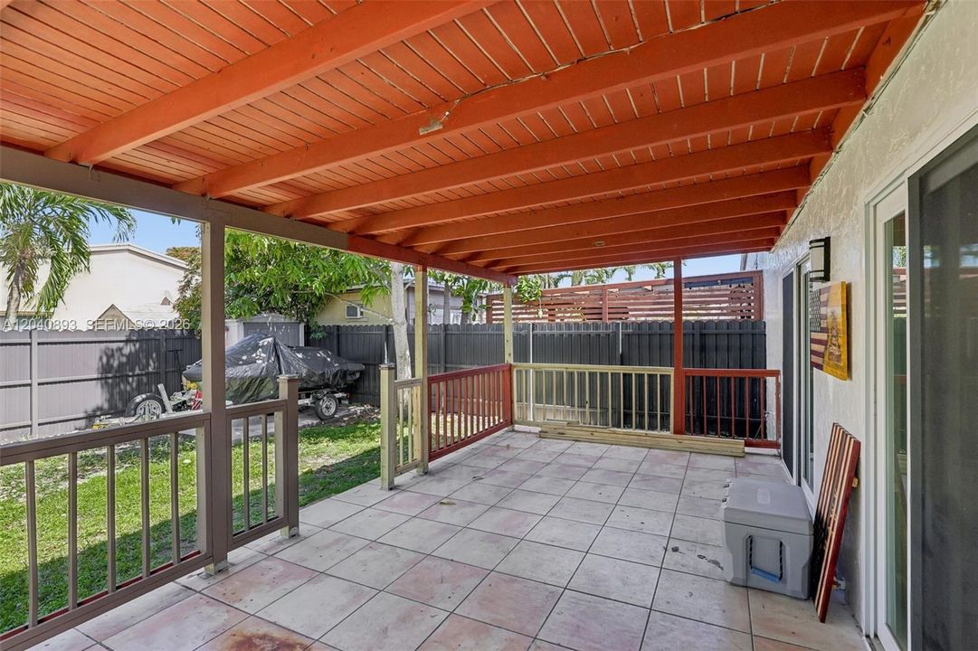 For Sale: $509,000 (3 beds, 2 baths, 1154 Square Feet)