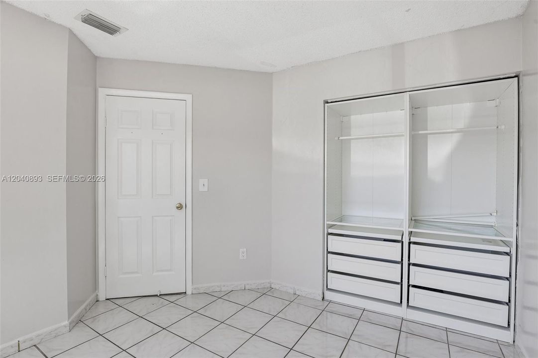 For Sale: $509,000 (3 beds, 2 baths, 1154 Square Feet)