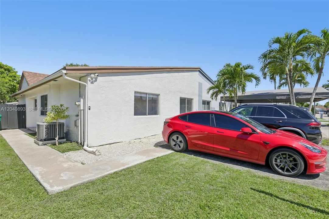 For Sale: $509,000 (3 beds, 2 baths, 1154 Square Feet)