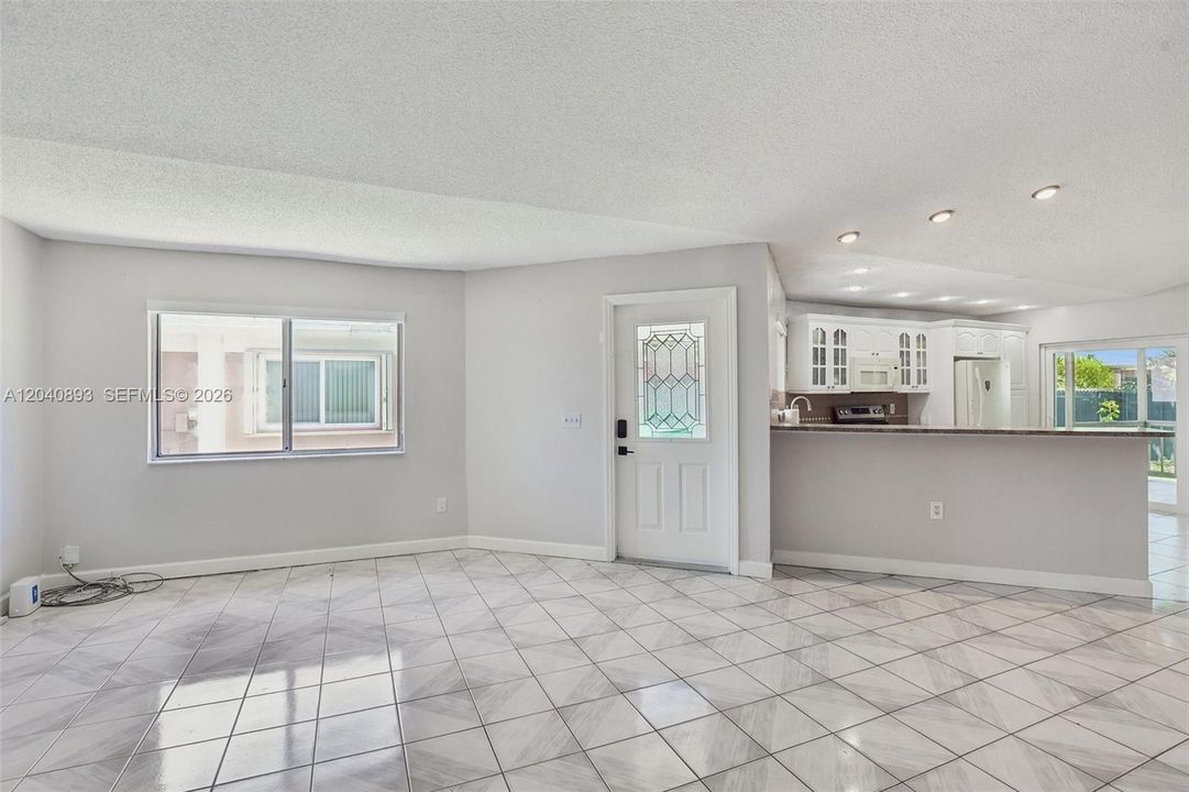 For Sale: $509,000 (3 beds, 2 baths, 1154 Square Feet)