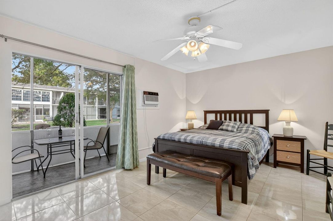 438 Tilford U