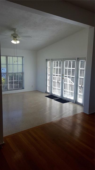 En Renta: $3,300 (3 camas, 2 baños, 1714 Pies cuadrados)