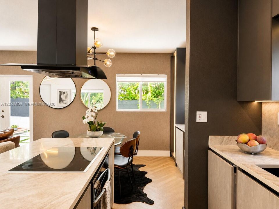 For Rent: $4,000 (3 beds, 1 baths, 1344 Square Feet)