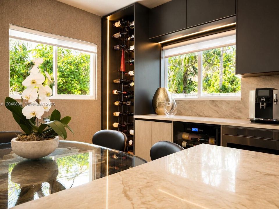 For Rent: $4,000 (3 beds, 1 baths, 1344 Square Feet)