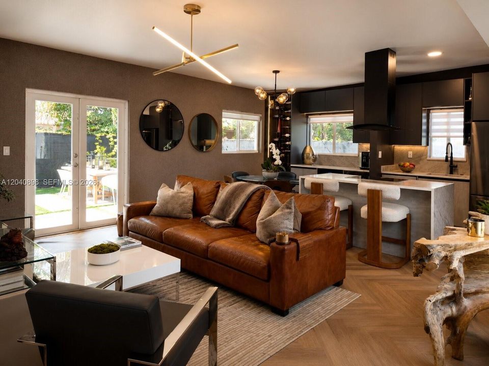 For Rent: $4,000 (3 beds, 1 baths, 1344 Square Feet)
