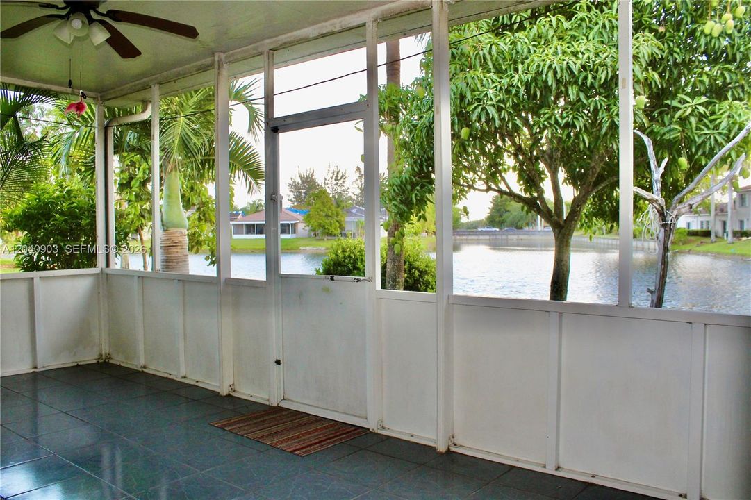 For Rent: $2,600 (2 beds, 2 baths, 1682 Square Feet)