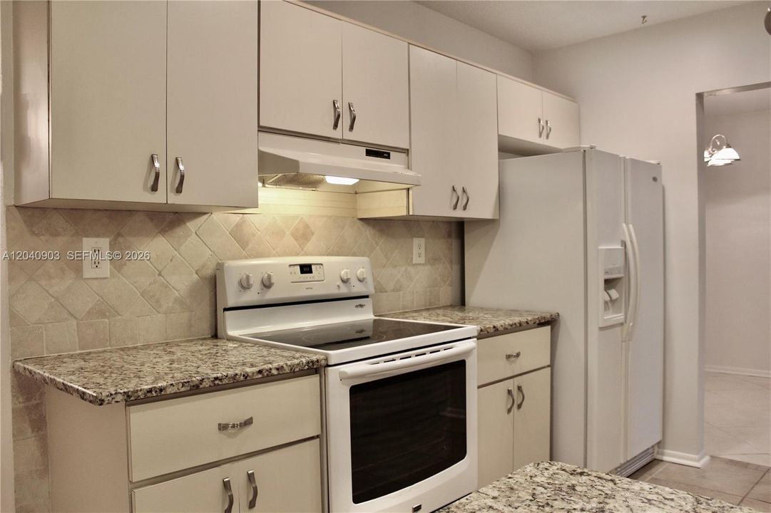 For Rent: $2,600 (2 beds, 2 baths, 1682 Square Feet)