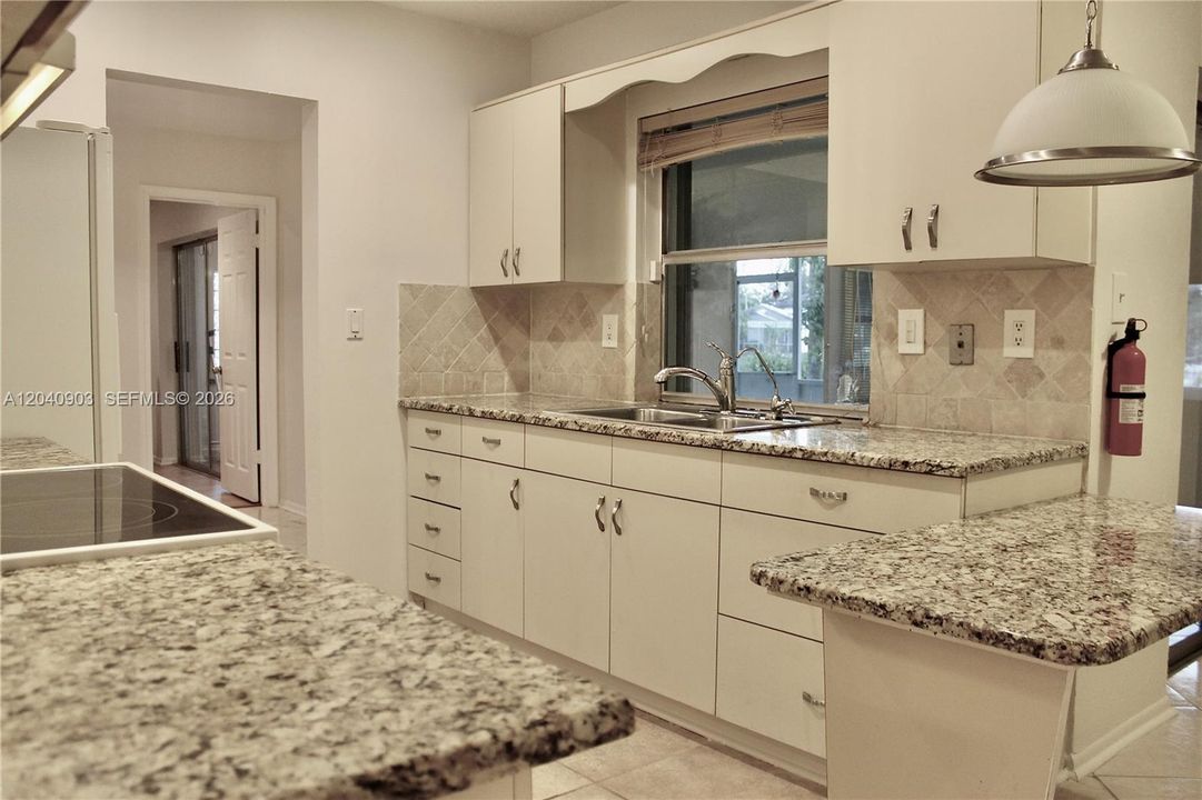 For Rent: $2,600 (2 beds, 2 baths, 1682 Square Feet)