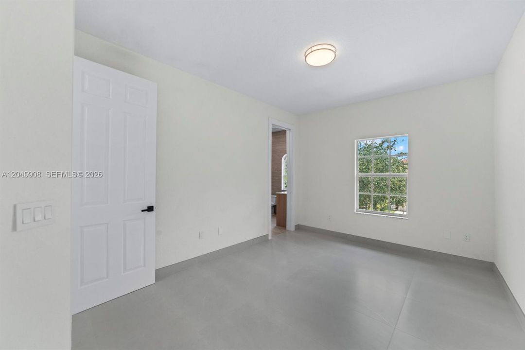 For Sale: $1,350,000 (3 beds, 2 baths, 2568 Square Feet)