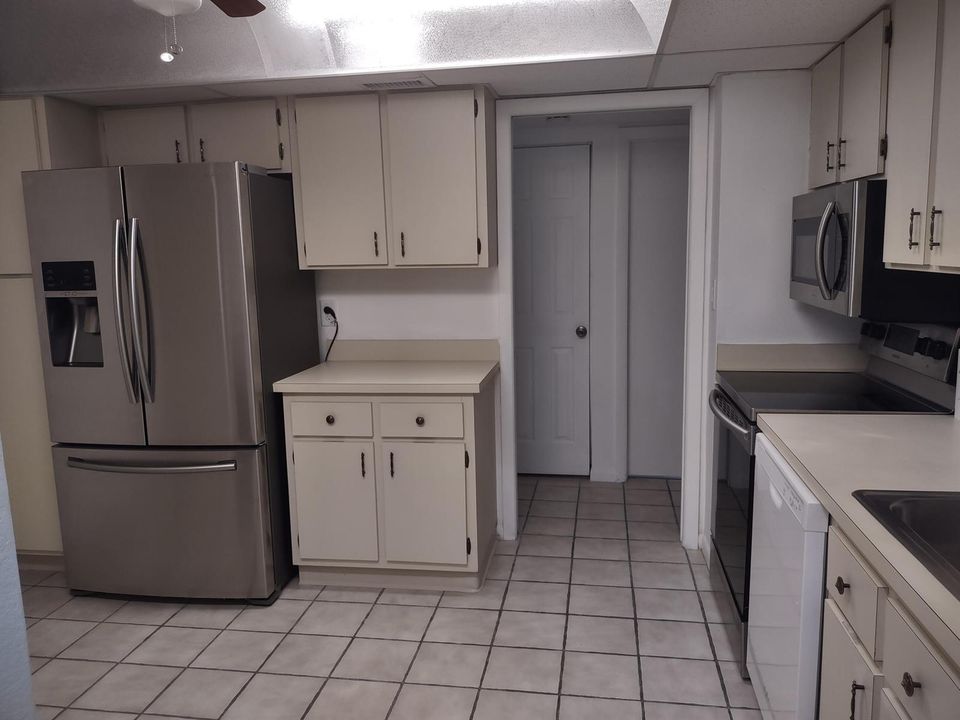 Kitchen 3