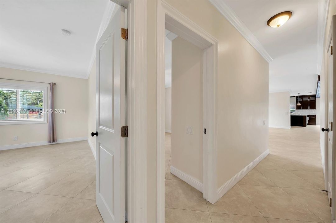 For Rent: $9,850 (3 beds, 3 baths, 2882 Square Feet)