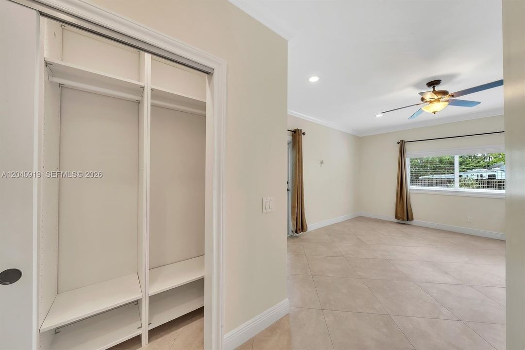 For Rent: $9,850 (3 beds, 3 baths, 2882 Square Feet)