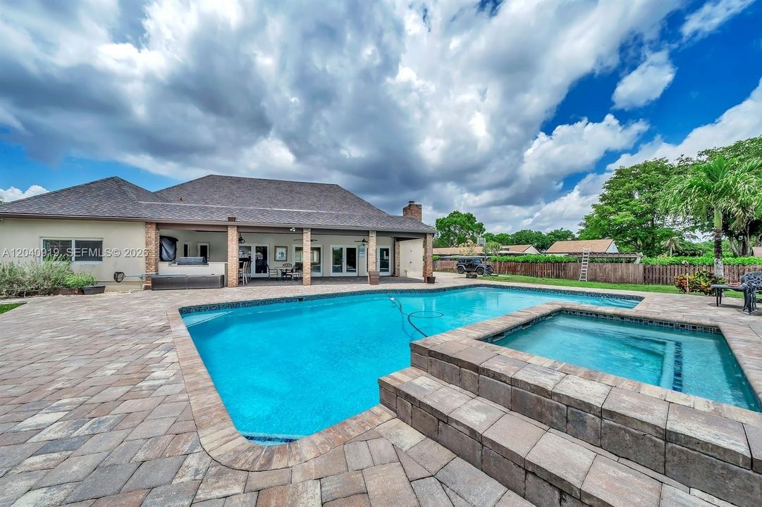 For Rent: $9,850 (3 beds, 3 baths, 2882 Square Feet)