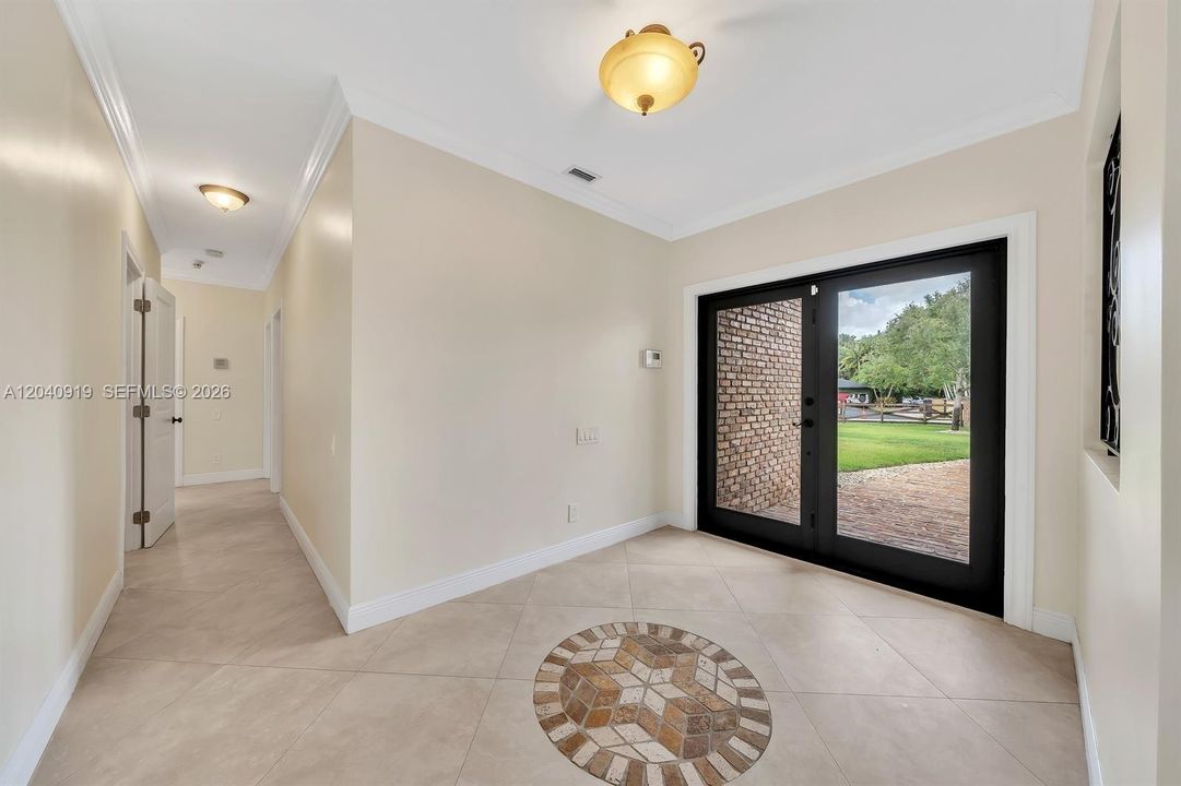 For Rent: $9,850 (3 beds, 3 baths, 2882 Square Feet)