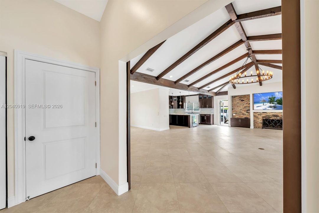 For Rent: $9,850 (3 beds, 3 baths, 2882 Square Feet)