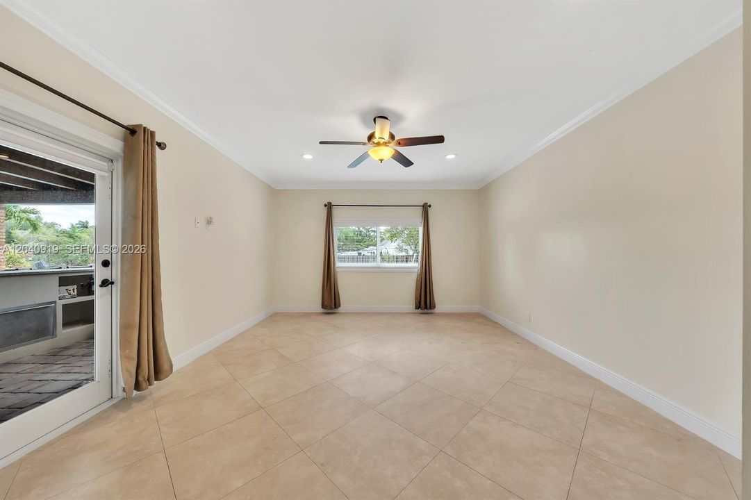 For Rent: $9,850 (3 beds, 3 baths, 2882 Square Feet)