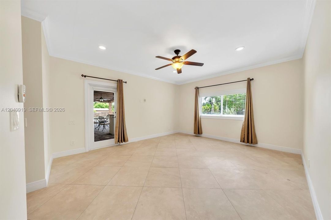 For Rent: $9,850 (3 beds, 3 baths, 2882 Square Feet)