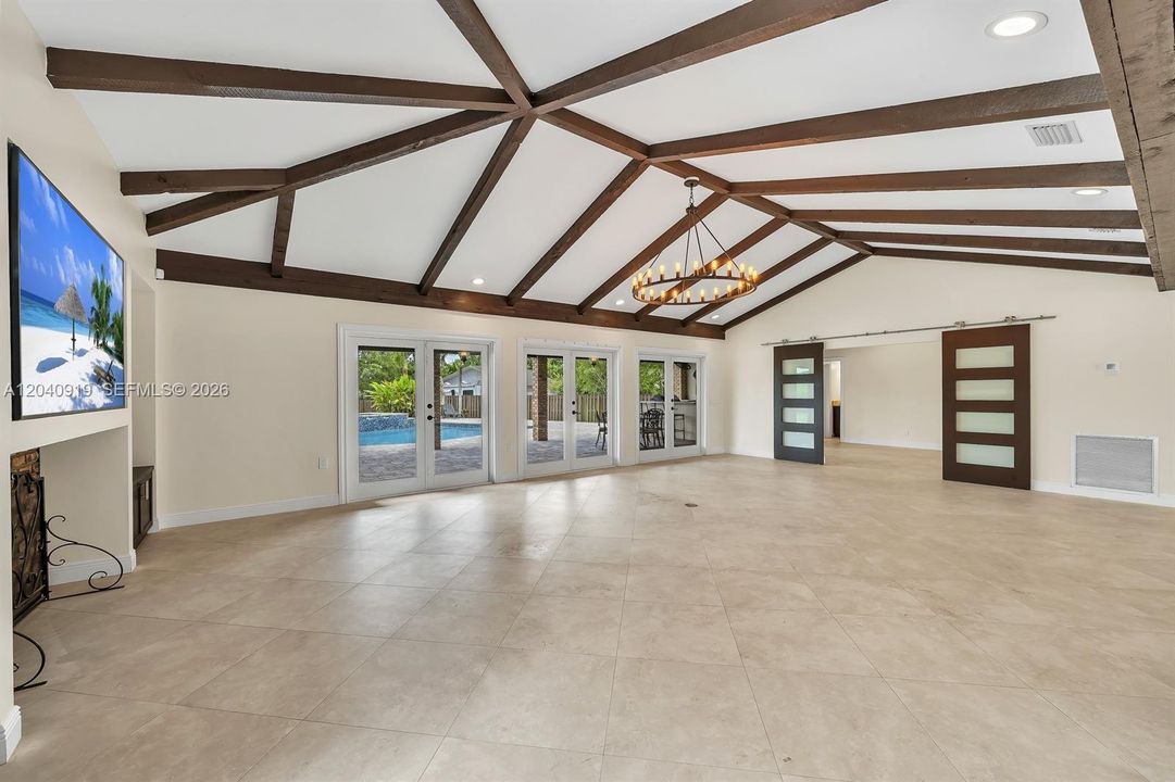 For Rent: $9,850 (3 beds, 3 baths, 2882 Square Feet)
