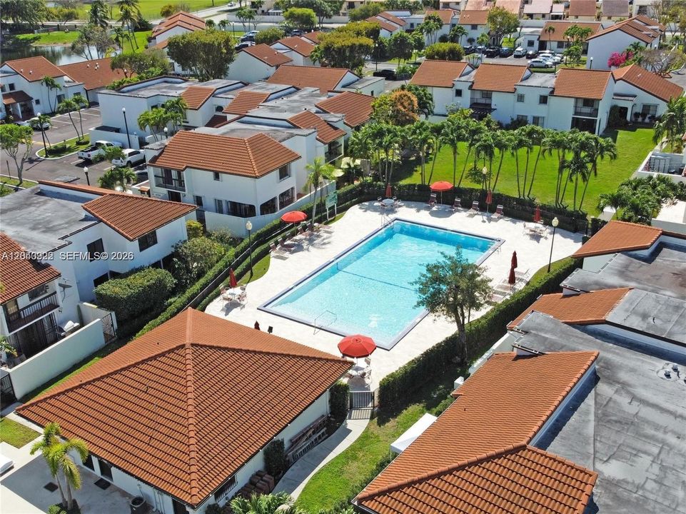 En Renta: $3,200 (3 camas, 3 baños, 1640 Pies cuadrados)