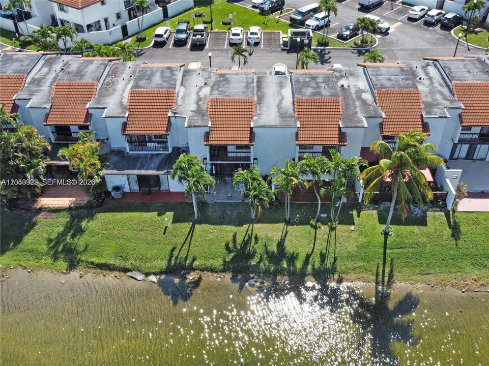 En Renta: $3,200 (3 camas, 3 baños, 1640 Pies cuadrados)