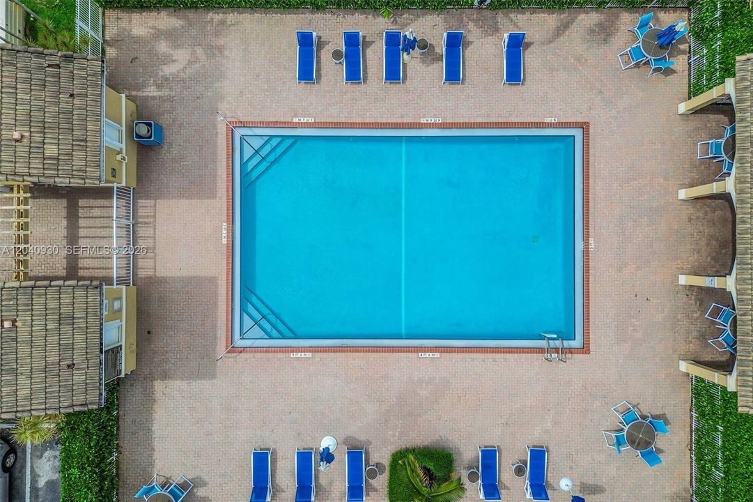 В аренду: $3,400 (3 спален, 2 ванн, 1746 Квадратных фут)