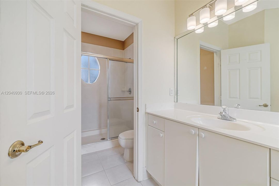 В аренду: $3,400 (3 спален, 2 ванн, 1746 Квадратных фут)
