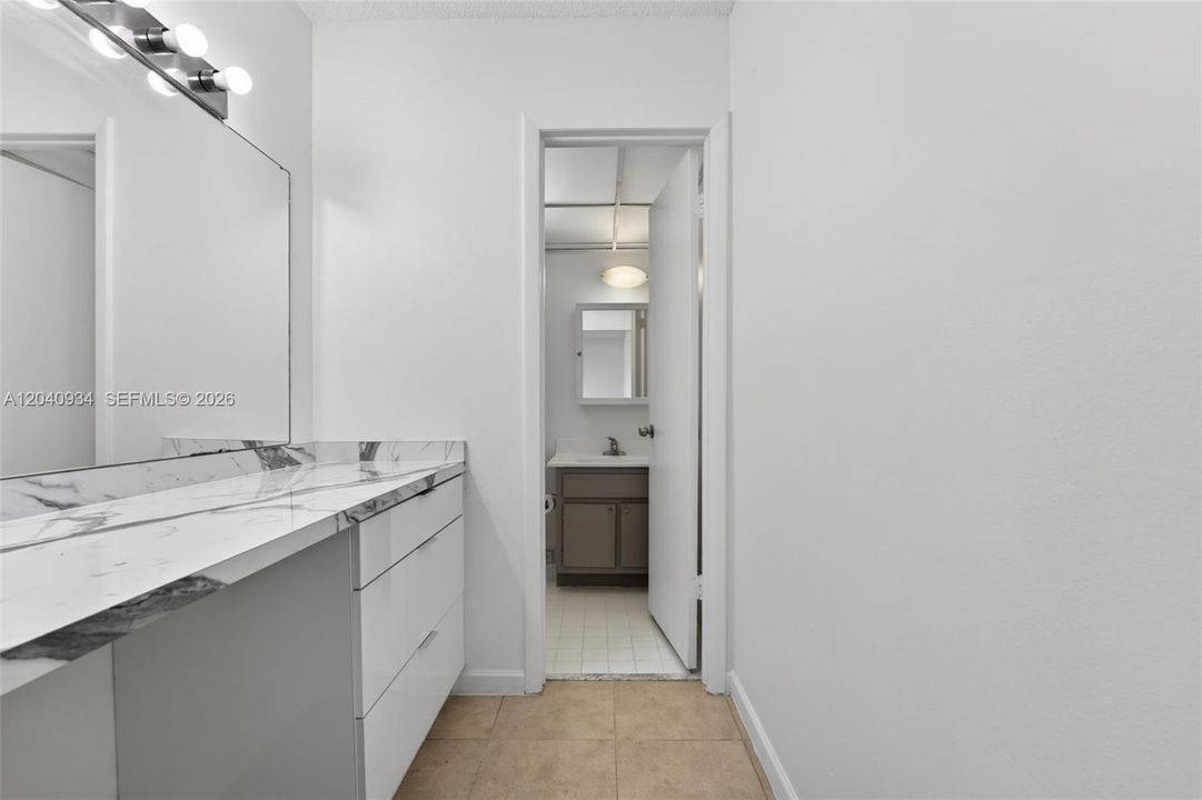 For Rent: $2,500 (3 beds, 2 baths, 1212 Square Feet)