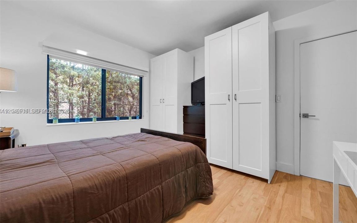 For Rent: $7,300 (3 beds, 2 baths, 1340 Square Feet)