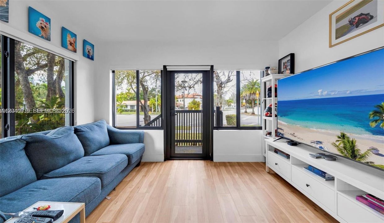 For Rent: $7,300 (3 beds, 2 baths, 1340 Square Feet)