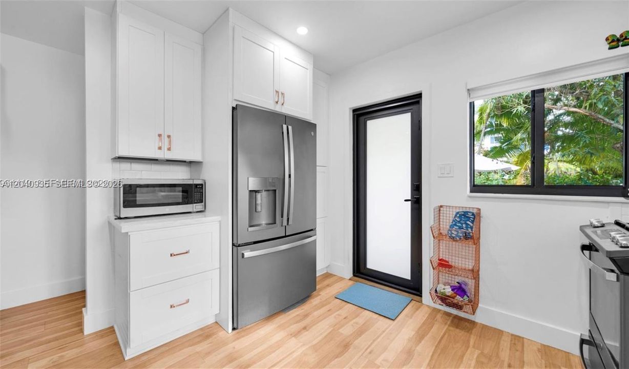 For Rent: $7,300 (3 beds, 2 baths, 1340 Square Feet)