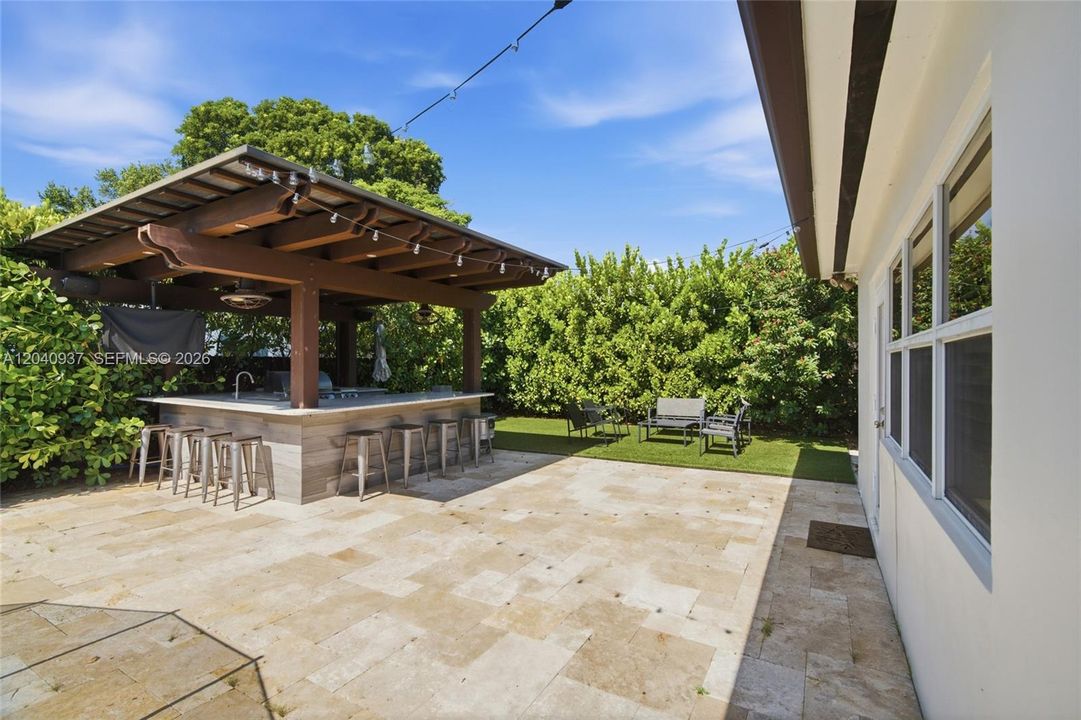 For Sale: $715,000 (3 beds, 2 baths, 1606 Square Feet)