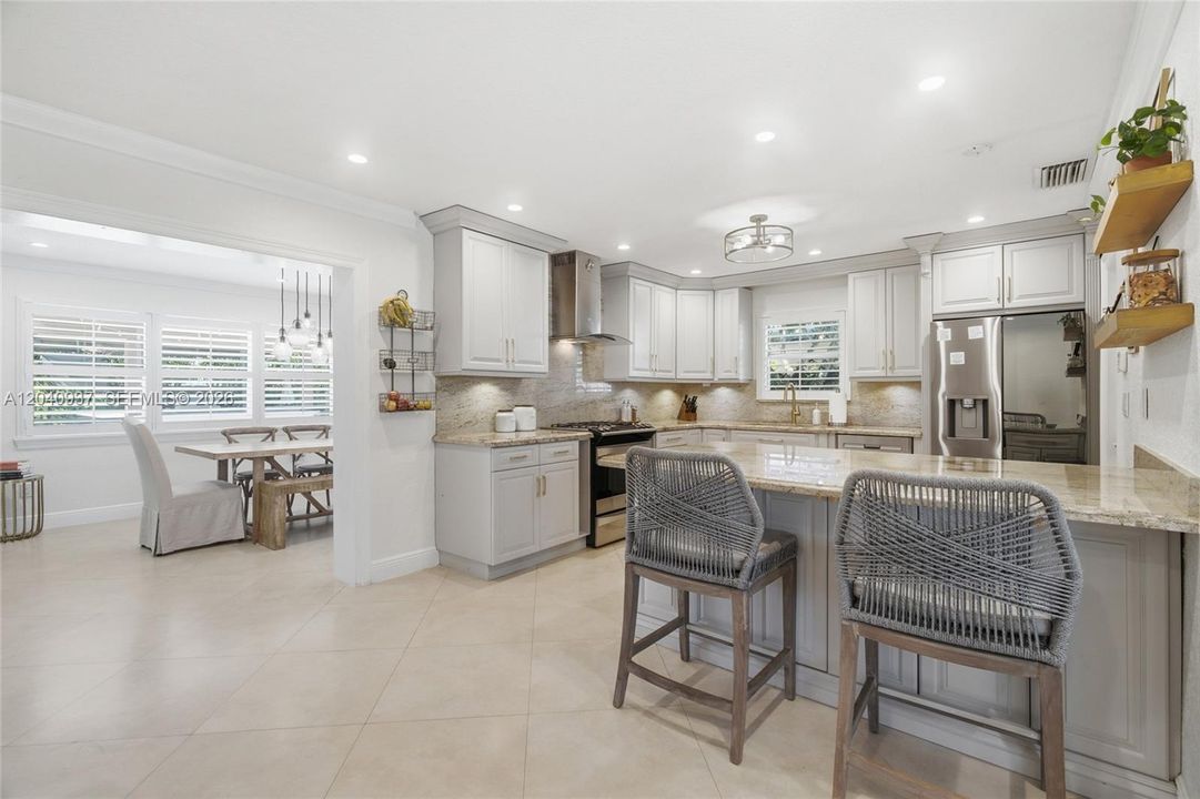 For Sale: $715,000 (3 beds, 2 baths, 1606 Square Feet)