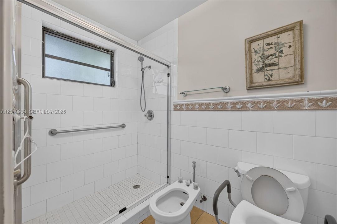 На продажу: $1,300,000 (4 спален, 2 ванн, 2460 Квадратных фут)