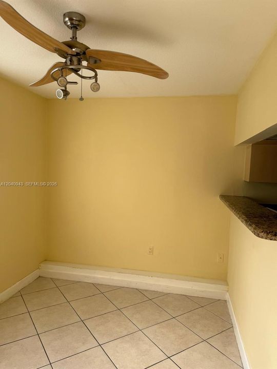 For Rent: $2,350 (2 beds, 2 baths, 1140 Square Feet)