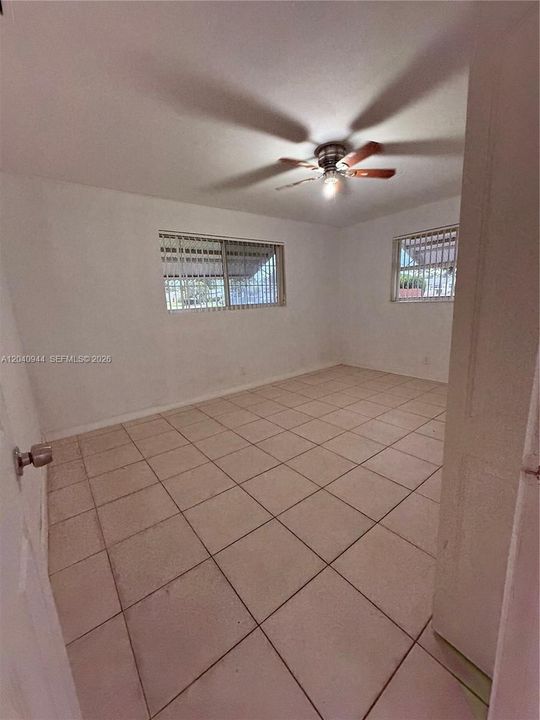 For Rent: $2,600 (3 beds, 2 baths, 1043 Square Feet)