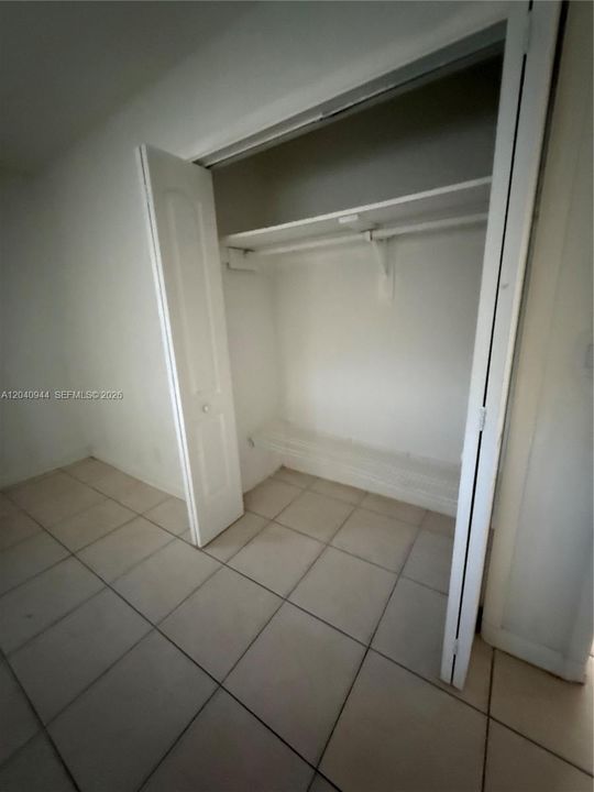 For Rent: $2,600 (3 beds, 2 baths, 1043 Square Feet)